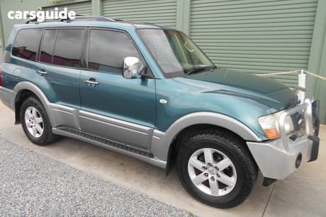 Green 2005 Mitsubishi Pajero Wagon Exceed Lwb (4X4)