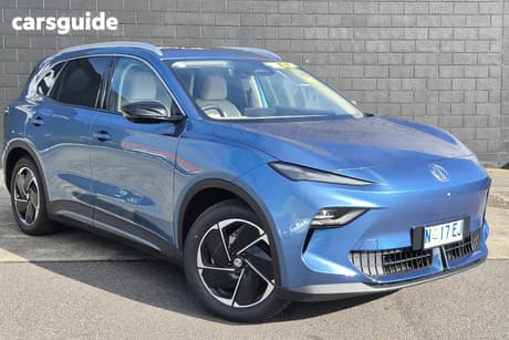 Blue 2025 MG MGS5 EV Wagon Essence 62