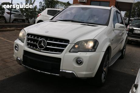 White 2011 Mercedes-Benz ML63 Wagon Amg (4X4)