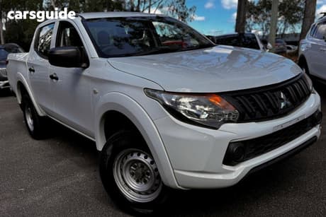 White 2017 Mitsubishi Triton Dual Cab Utility Glx (4X4)