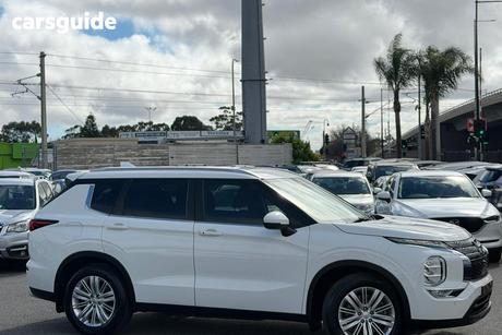 White 2022 Mitsubishi Outlander Wagon Ls 7 Seat (Awd)