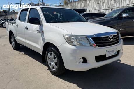 White 2014 Toyota Hilux Dual Cab Pick-up Sr