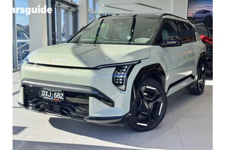 Green 2026 Kia Ev3 Wagon Gt-Line Fwd Lr