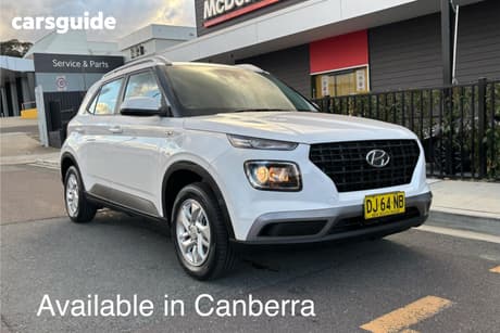 White 2023 Hyundai Venue Wagon
