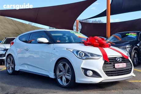 White 2014 Hyundai Veloster Coupe Sr Turbo