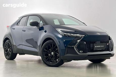 Green 2024 Toyota C-HR Wagon Gr-Sport Hybrid