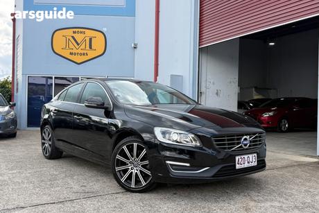 Black 2015 Volvo S60 Sedan T4 Luxury
