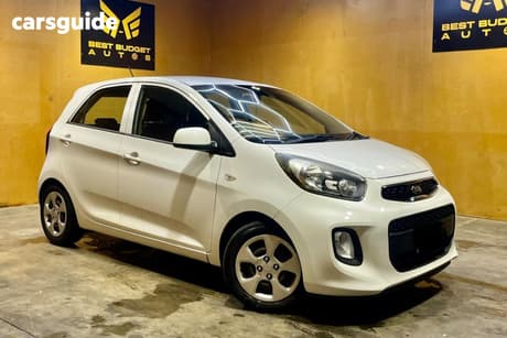 White 2016 Kia Picanto Hatchback Si
