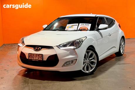 White 2014 Hyundai Veloster Coupe +