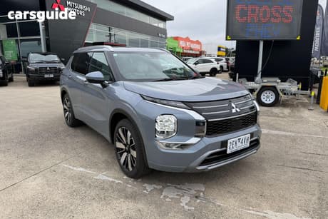 Grey 2025 Mitsubishi Outlander Wagon Exceed 5 Seat (Awd)