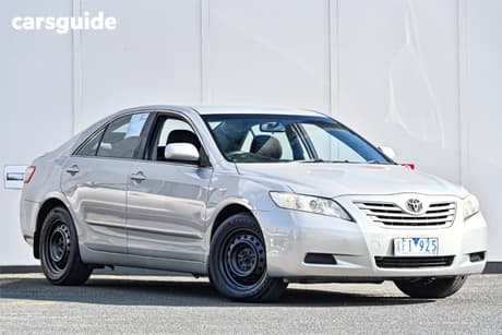 Silver 2009 Toyota Camry Sedan Altise