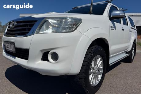 White 2013 Toyota Hilux Dual Cab Pick-up Sr5 (4X4)