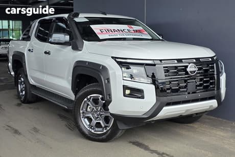 White 2025 Nissan Navara Dual Cab Pick-up St-X (4X4) Leather/Sunroof