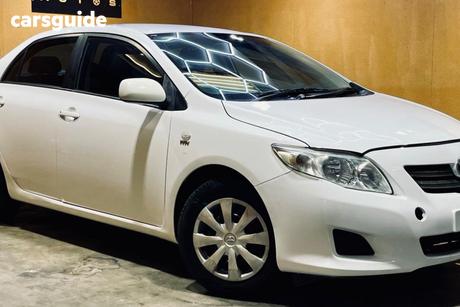 White 2009 Toyota Corolla Sedan Ascent