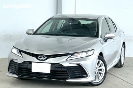 Silver 2021 Toyota Camry Sedan Ascent