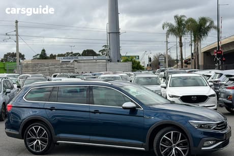 Blue 2023 Volkswagen Passat Wagon Alltrack 162Tsi Premium (Rf)