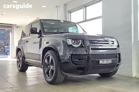 Grey 2024 Land Rover Defender Wagon 90 P400 X-Dynamic Se (294Kw)