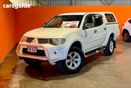 White 2011 Mitsubishi Triton Double Cab Utility Glx-R (4X4)