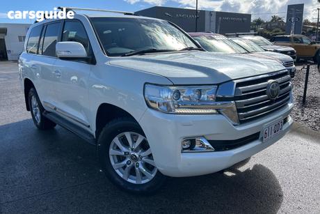 White 2016 Toyota Landcruiser Wagon Sahara (4X4)