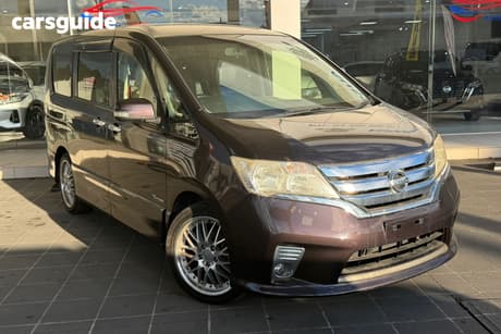 Purple 2012 Nissan Serena Commercial