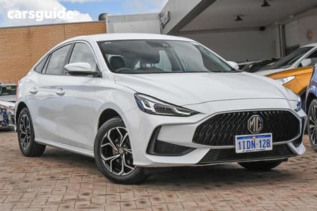 White 2024 MG MG5 Sedan Vibe