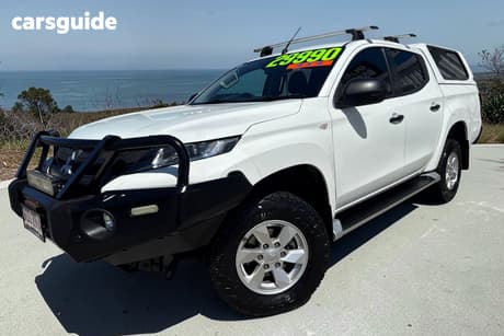 White 2019 Mitsubishi Triton Double Cab Pick Up Glx Plus (4X4)