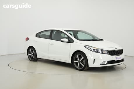 White 2017 Kia Cerato Sedan Sport