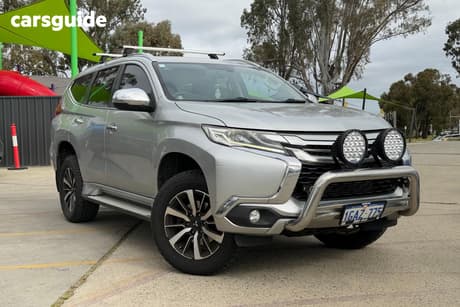 Silver 2016 Mitsubishi Pajero Sport Wagon Gls (4X4) 7 Seat