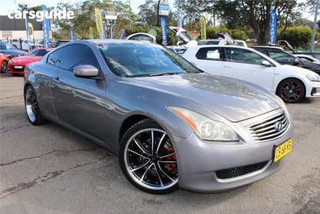 Silver 2008 Nissan Skyline Sedan 370Gt