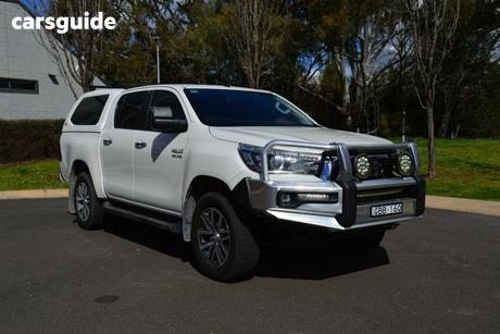 White 2020 Toyota Hilux Double Cab Chassis Sr5 (4X4)