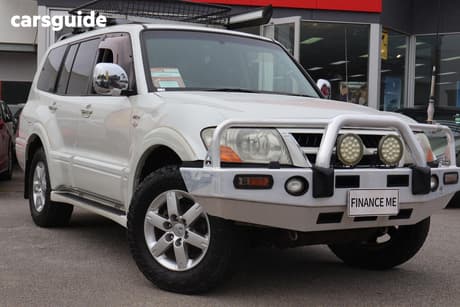 White 2005 Mitsubishi Pajero Wagon Exceed Lwb (4X4)