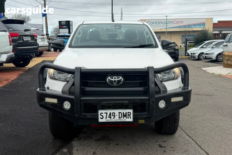 White 2020 Toyota Hilux Double Cab Pick Up Sr (4X4)