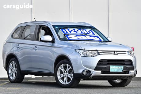 Silver 2014 Mitsubishi Outlander Wagon Es (4X4)