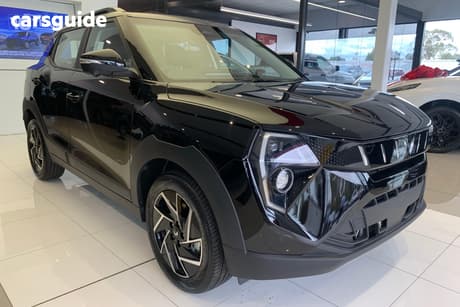 Black 2025 Mahindra Xuv 3Xo Wagon Ax7L