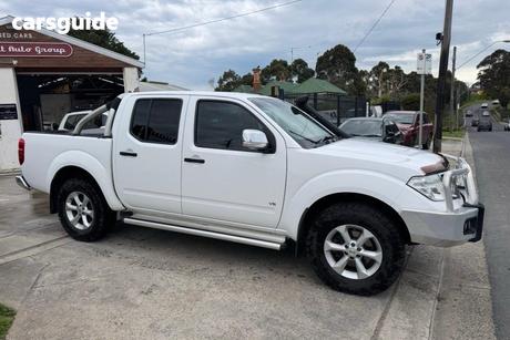 White 2014 Nissan Navara Dual Cab Pick-up St-X (4X4)