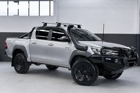 Silver 2017 Toyota Hilux Dual Cab Utility Sr5 (4X4)