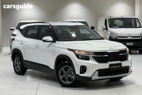White 2025 Kia Seltos Wagon S (Fwd)