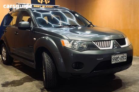 Grey 2009 Mitsubishi Outlander Wagon Ls