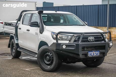 White 2021 Toyota Hilux Double Cab Pick Up Sr (4X4)