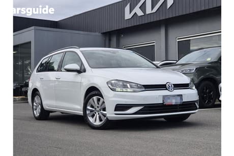 White 2018 Volkswagen Golf Wagon 110 Tsi Trendline
