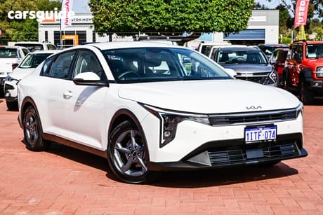 White 2025 Kia K4 Sedan S