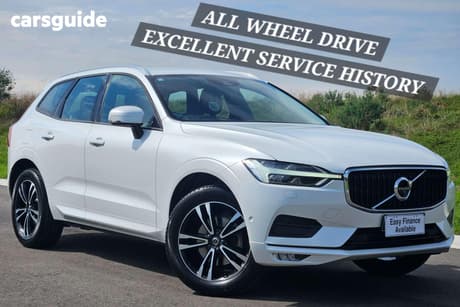 White 2018 Volvo XC60 Wagon T5 Momentum