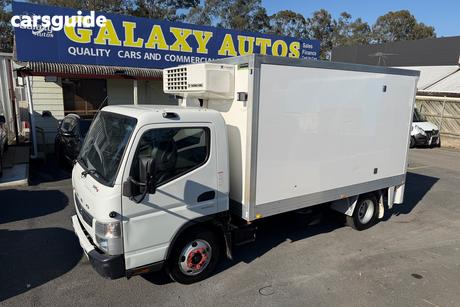 White 2021 Mitsubishi Fuso OTHER Ute Tray