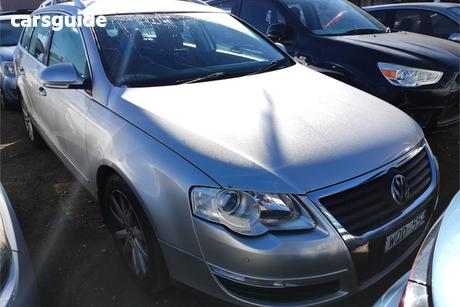 Silver 2008 Volkswagen Passat Wagon 125 Tdi