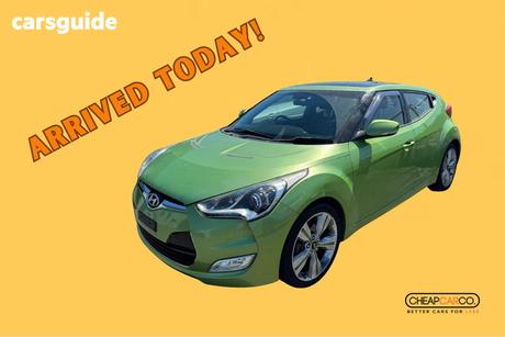 Green 2013 Hyundai Veloster Coupe +