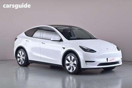 White 2023 Tesla Model Y Wagon Long Range