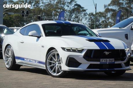 White 2025 Ford Mustang Fastback Gt 5.0 V8