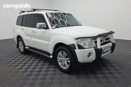 White 2014 Mitsubishi Pajero Wagon Exceed Lwb (4X4)