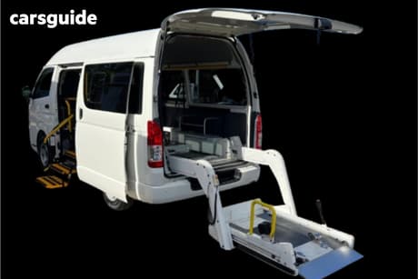 White 2015 Toyota HiAce Van Dx