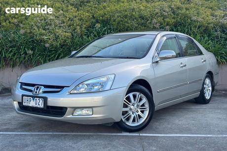 Gold 2006 Honda Accord Sedan V6 Luxury
